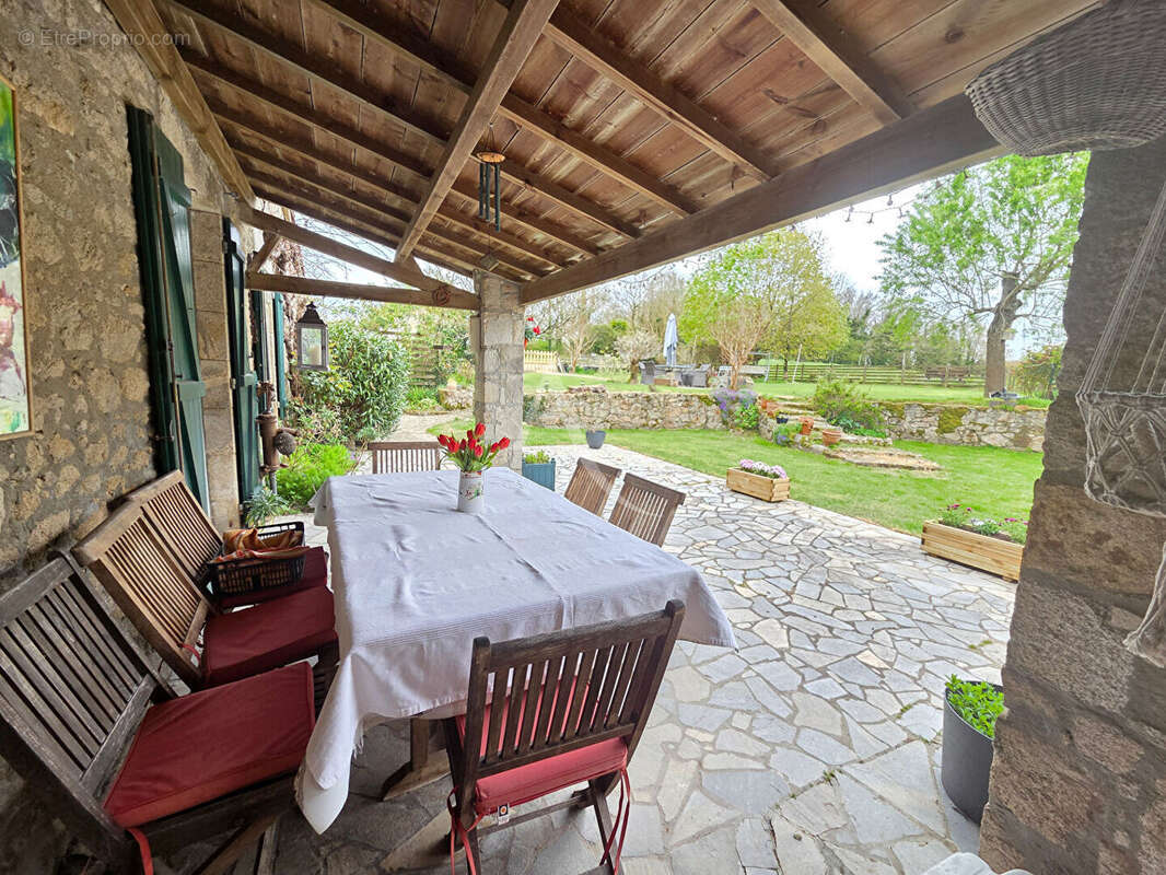 Maison à LE POIRE-SUR-VIE