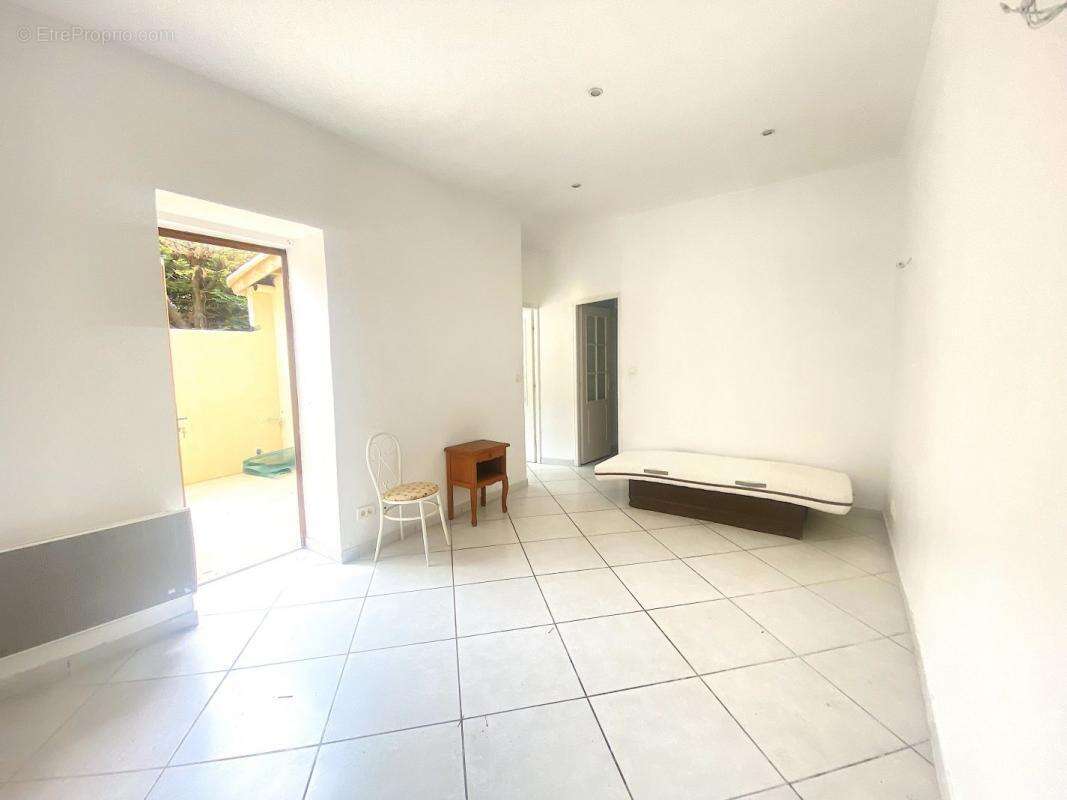 Appartement à MARSEILLE-12E