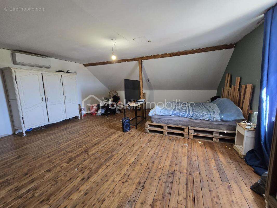 Maison à PUY-GUILLAUME