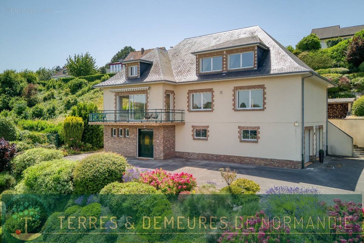 Propriété d'exception avec vue mer panoramique 180°, prestations haut de gamme sur les hauteurs du Tréport - photo 4