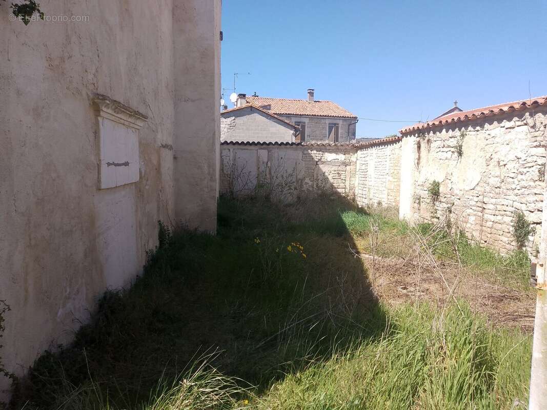 Maison à COURBILLAC