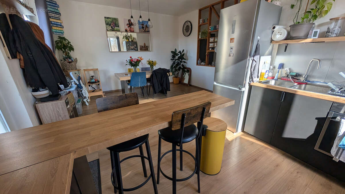 Appartement à GANGES