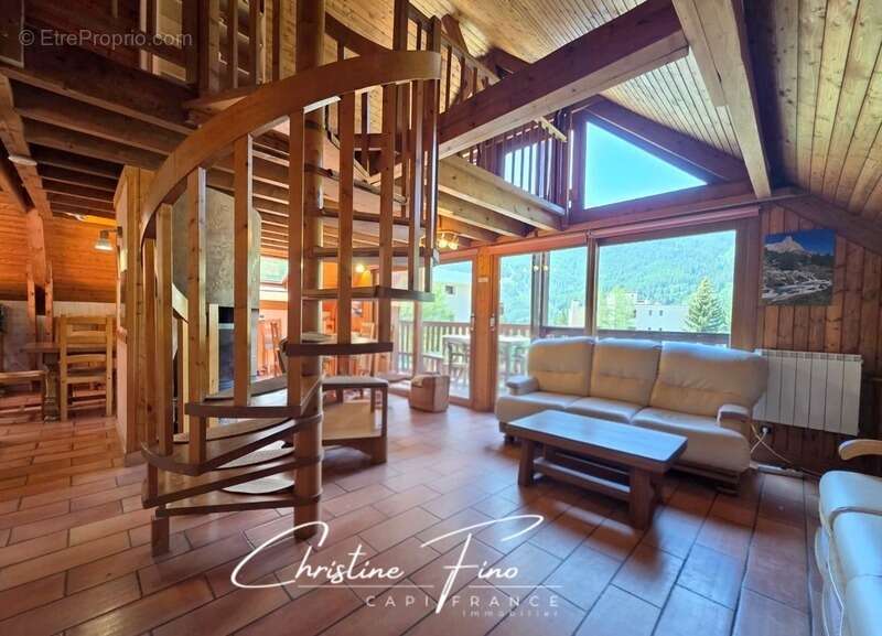 Serre chevalier chantemerle chalet face aux pistes - photo 2