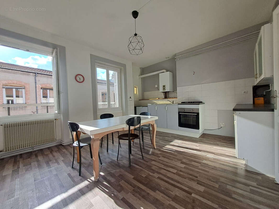 Photo 2 - Appartement à SAINT-ETIENNE