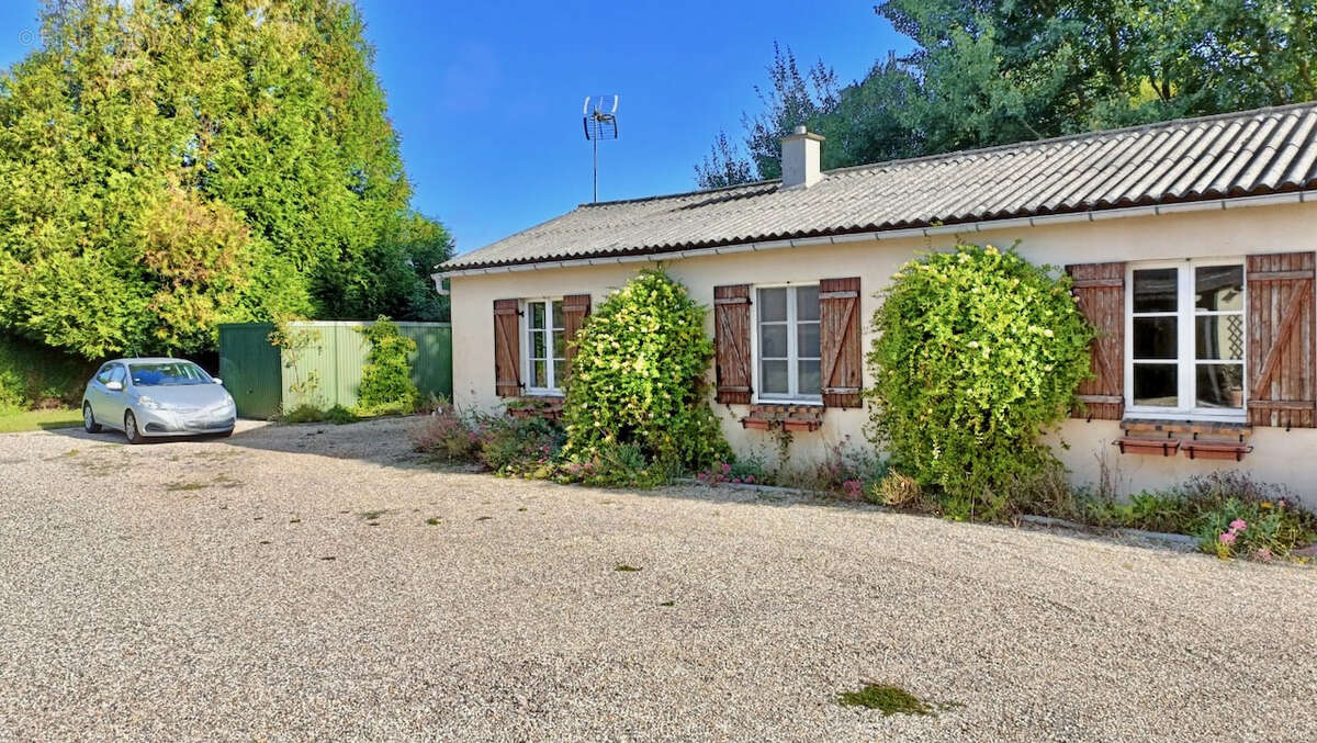 Maison à LE FIDELAIRE