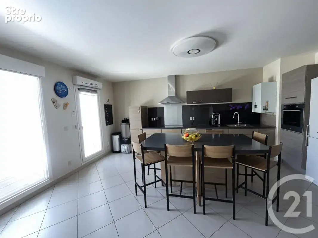 Appartement 67 m² à Venissieux  - photo 3