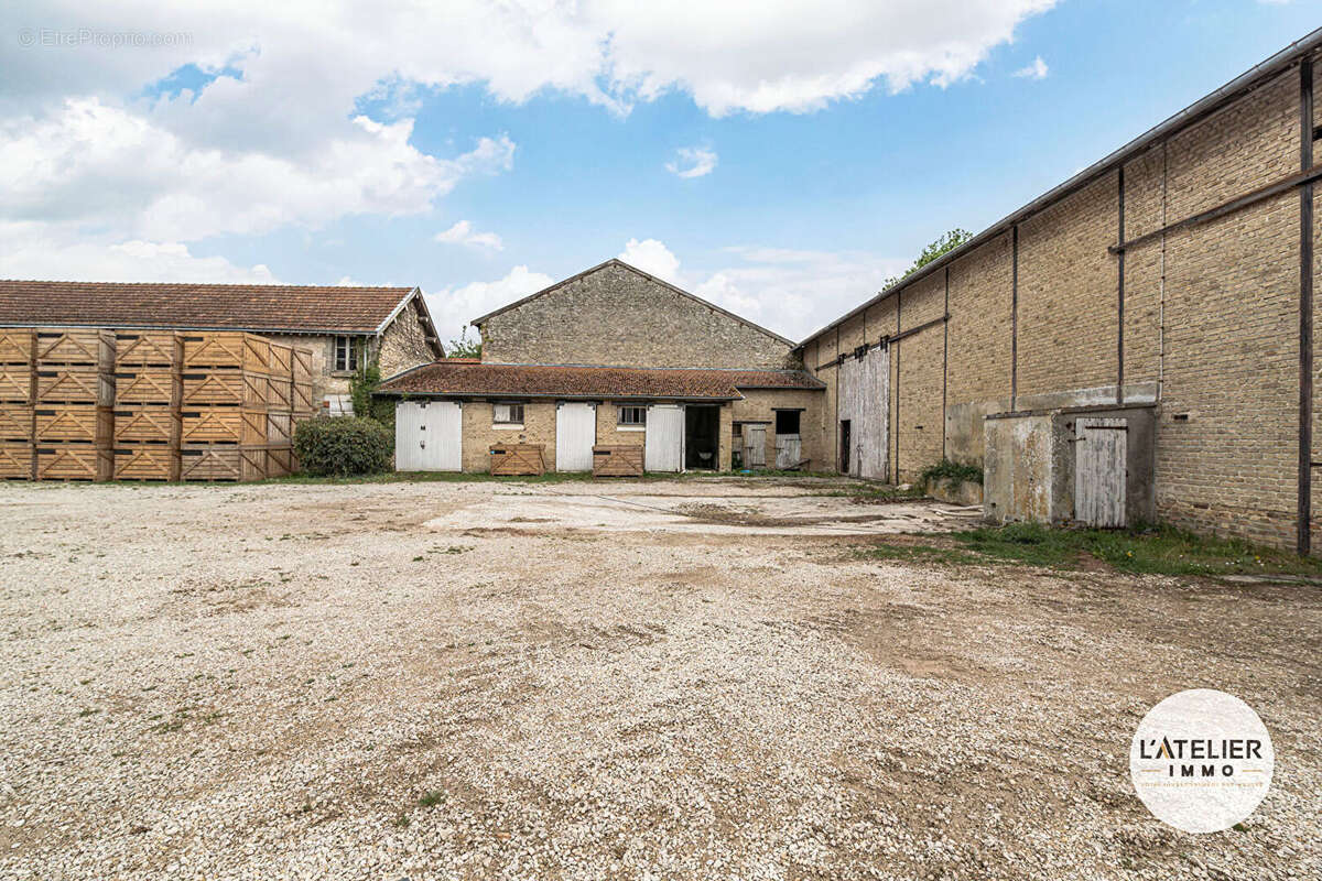 Maison à BETHENIVILLE