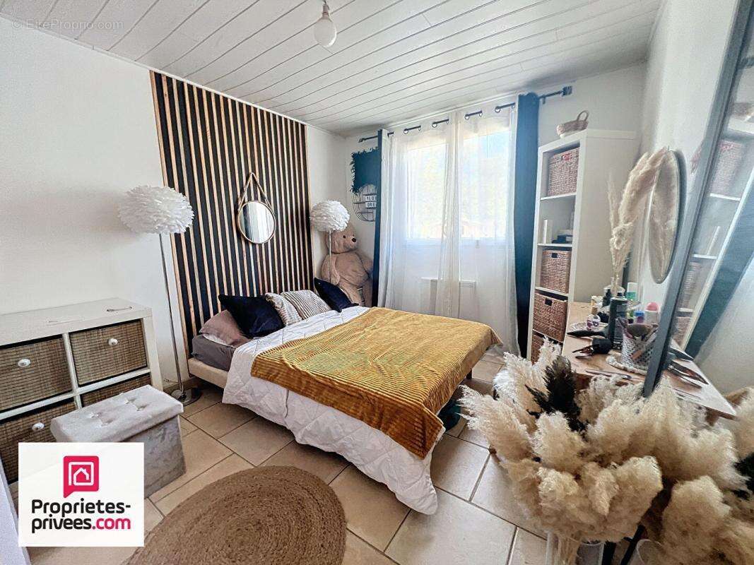 Rians villa T 3/4  sur 2512 m²  en campagne sans voisins - photo 4