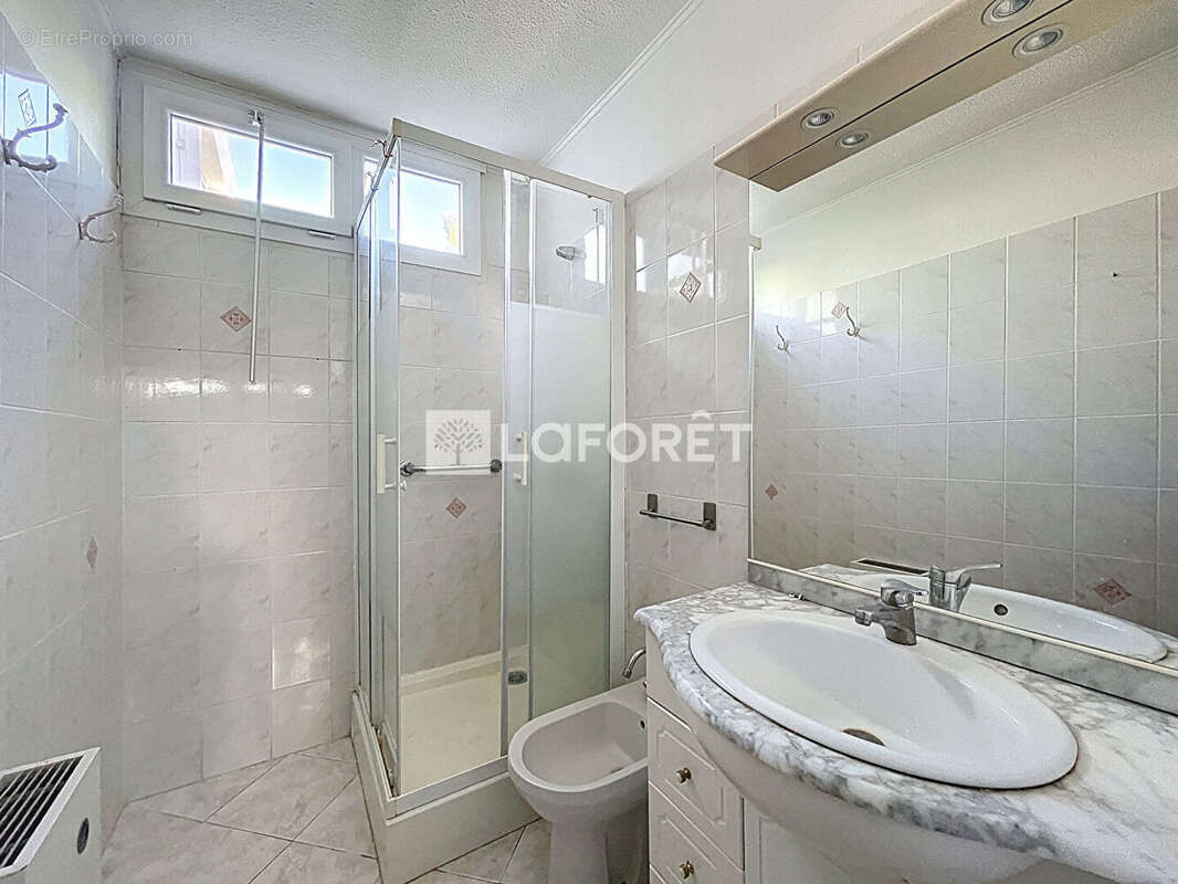 Appartement à LA VALETTE-DU-VAR