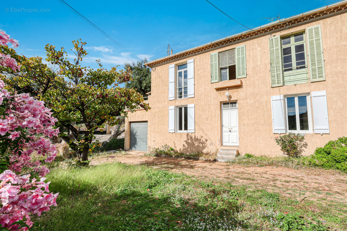 Maison à LE LAVANDOU