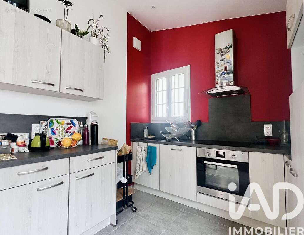 Maison 56 m² à La Rochelle  - photo 3