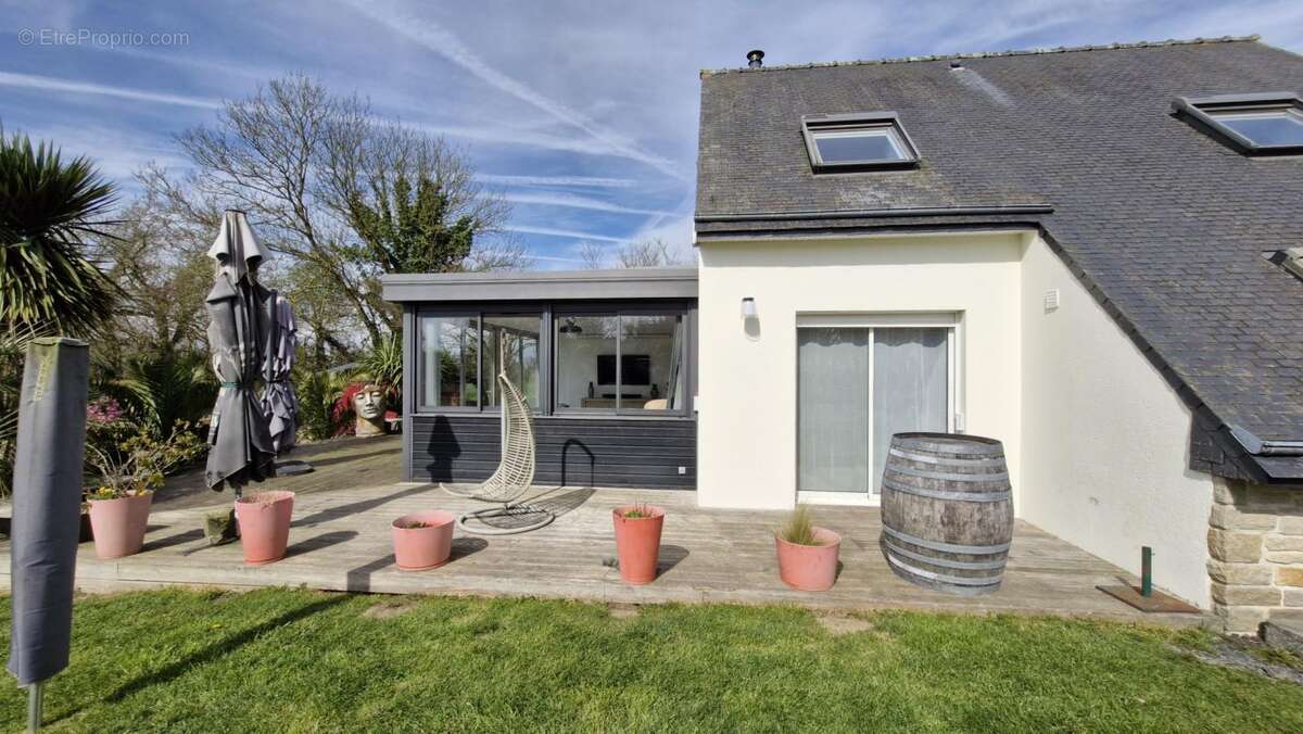 Maison à LANRODEC
