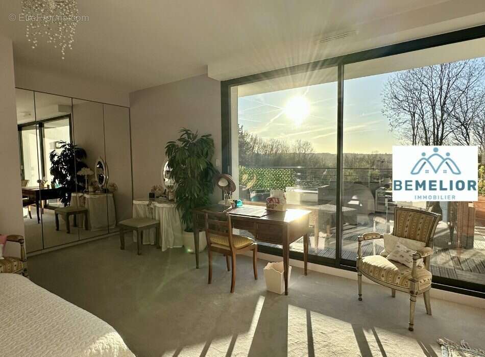 Maison à LA CELLE-SAINT-CLOUD