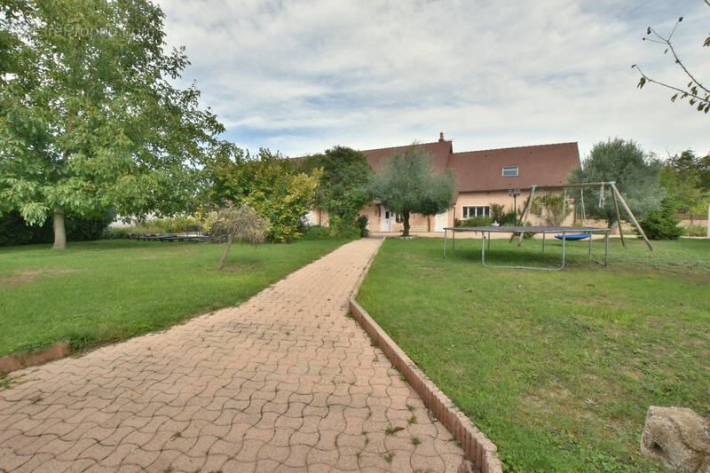 Maison à FLAGEY-ECHEZEAUX