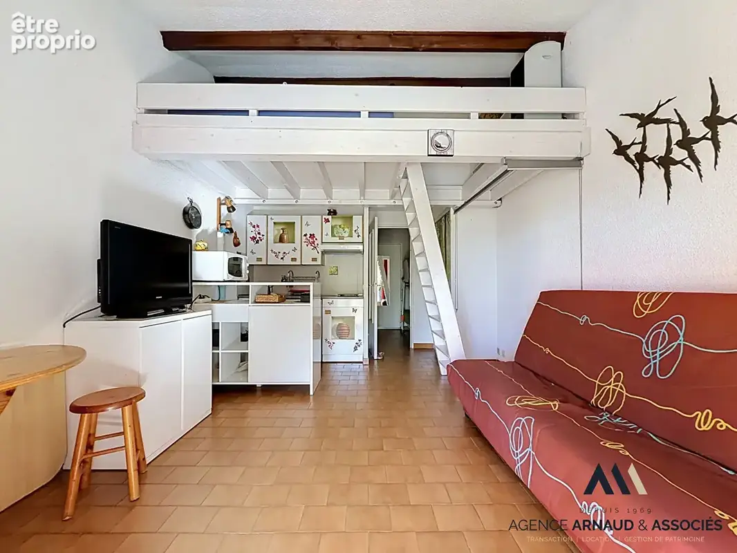 Appartement T1 à vendre avec vue mer à SAINT CYR SUR MER - La Madrague - photo 5