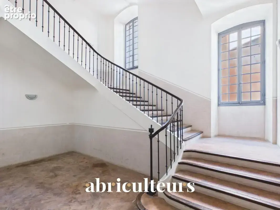 Lumineux appartement de 54 m² habitables en vente dans le centre historique de Grasse (06130) - photo 14
