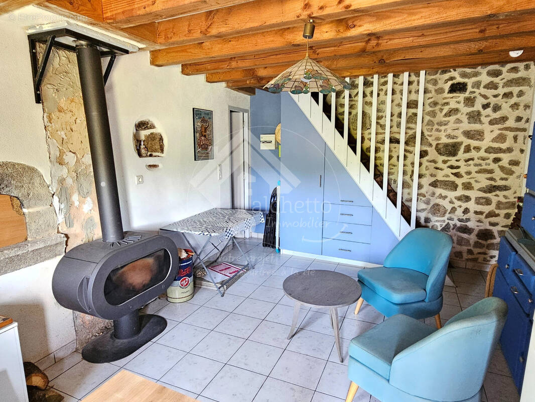 Maison à ARFEUILLES