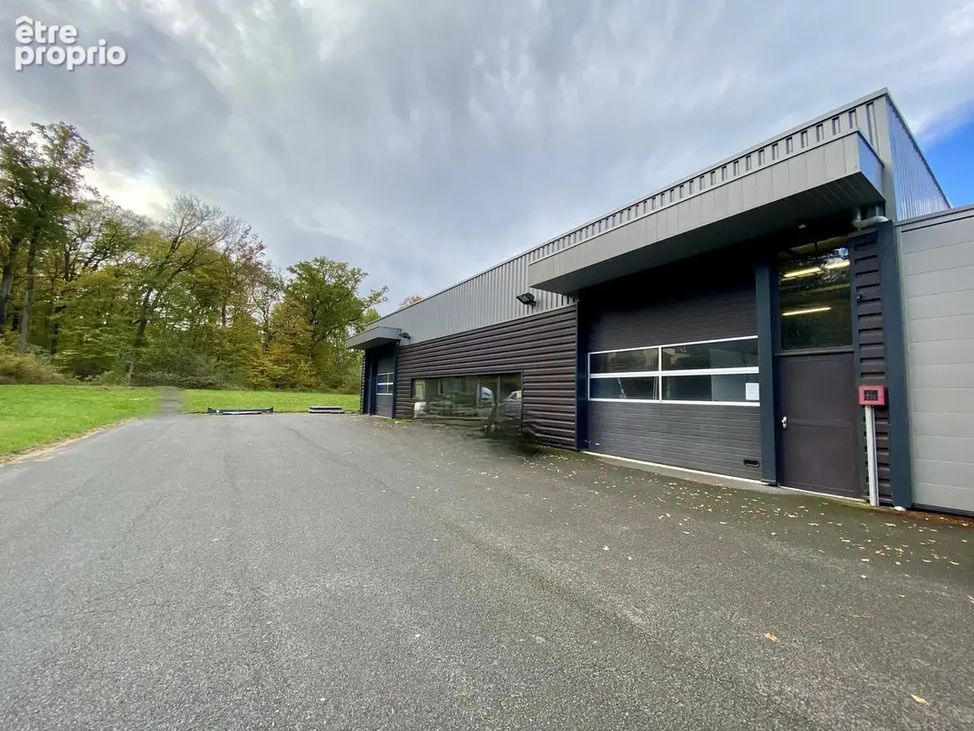 Local commercial de 650 m² sur 54 ares  RT2012  Prestations de qualité  Sarreguemines - photo 4