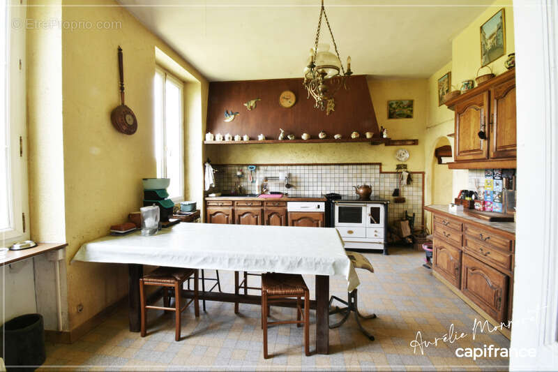 Maison Bourgeoise à vendre Maisonnais (18) - photo 9