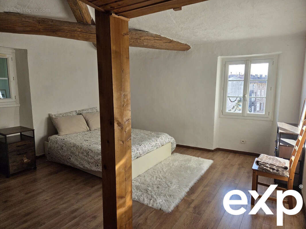 Appartement à PIGNANS