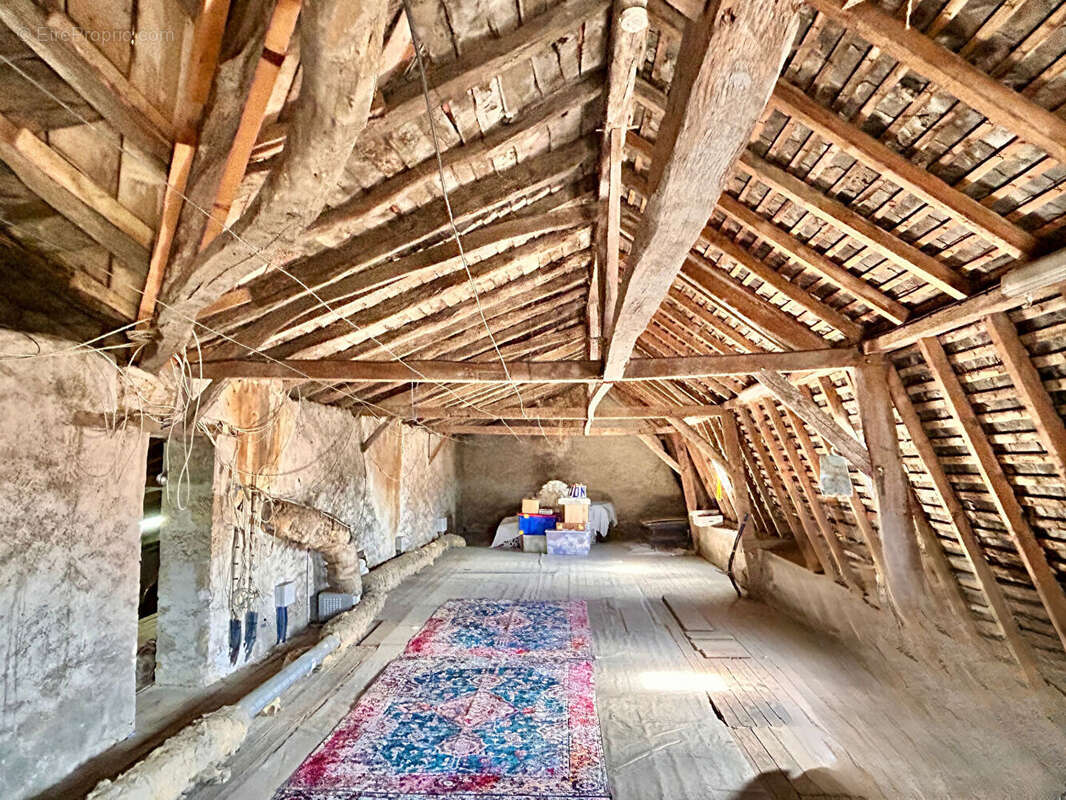 Appartement à MAUPREVOIR