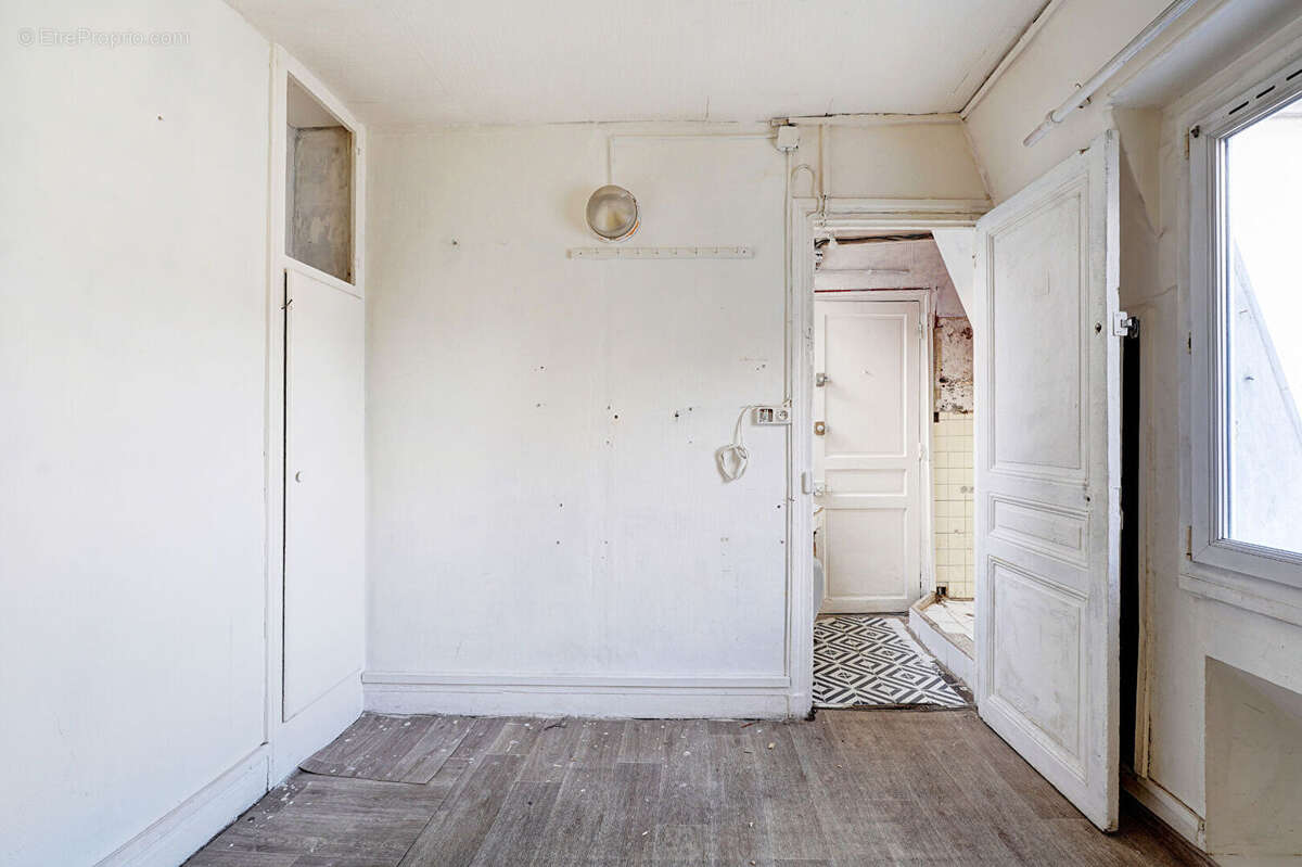 Appartement à PARIS-18E