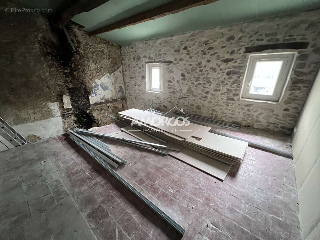 Maison de village de plus de 200 m2 habitables avec terrasse - photo 2
