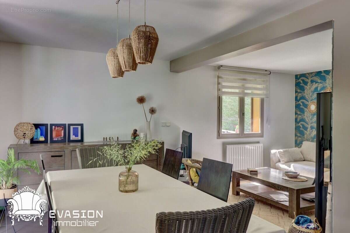 Maison à MAGLAND