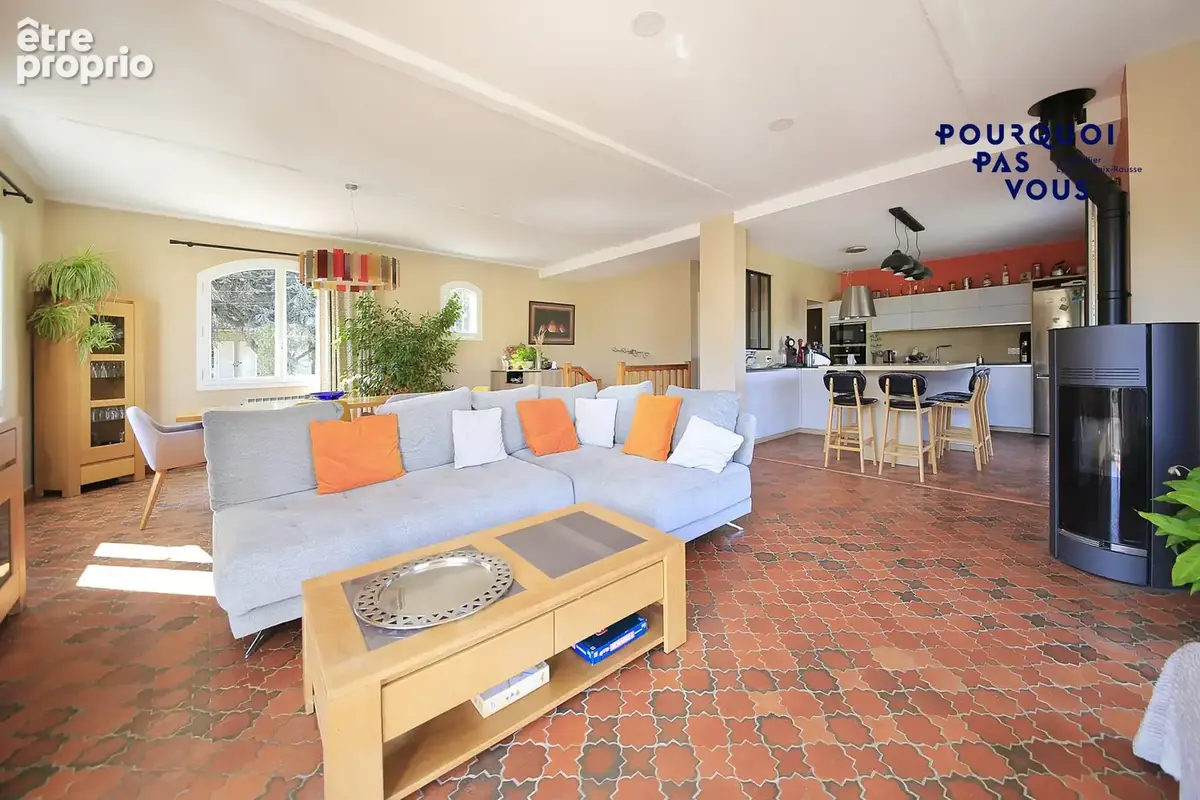 Maison 9 pièces 230 m² à vendre à Sainte-Foy-Les-Lyon (69110) - photo 7