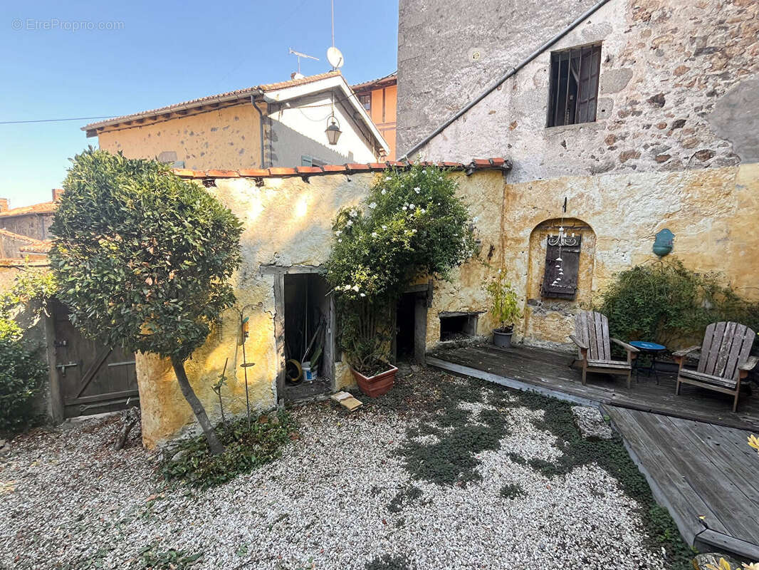Maison Confolens 6 pièce(s) - photo 17