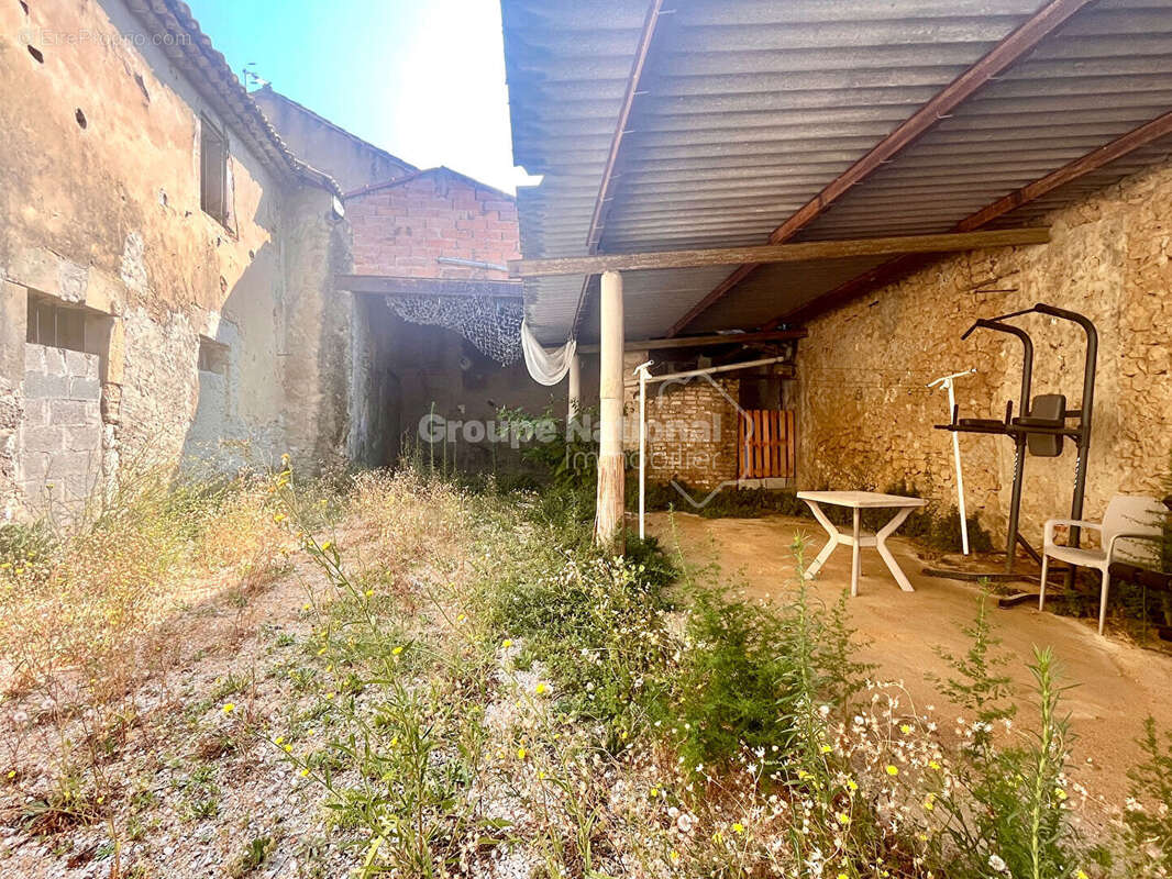 Maison 3 chambres avec  cour et dépendances - photo 14