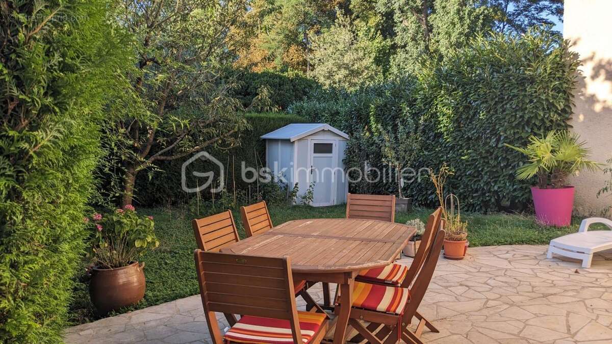 Maison à CHAMPS-SUR-MARNE