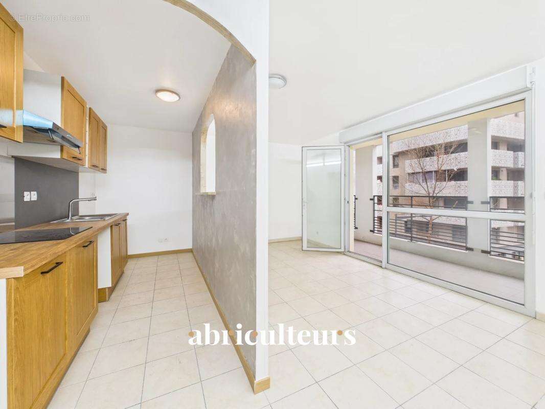 Appartement à MARSEILLE