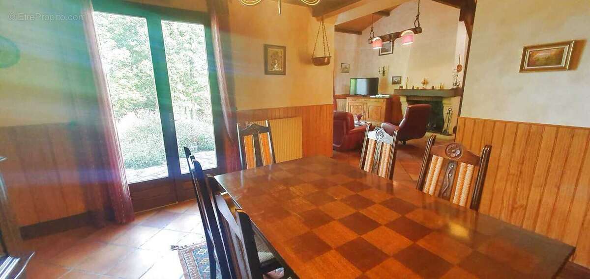 Maison à VOEUIL-ET-GIGET