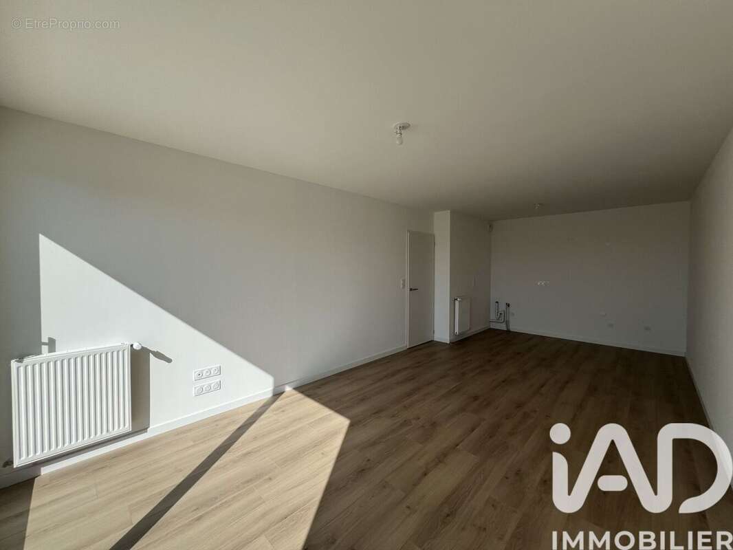 Photo 6 - Appartement à LA CHAPELLE-DES-FOUGERETZ