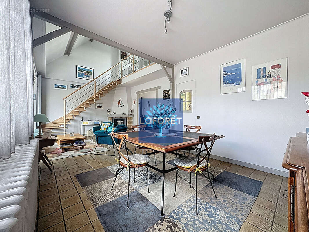 Maison à CHILLY-MAZARIN