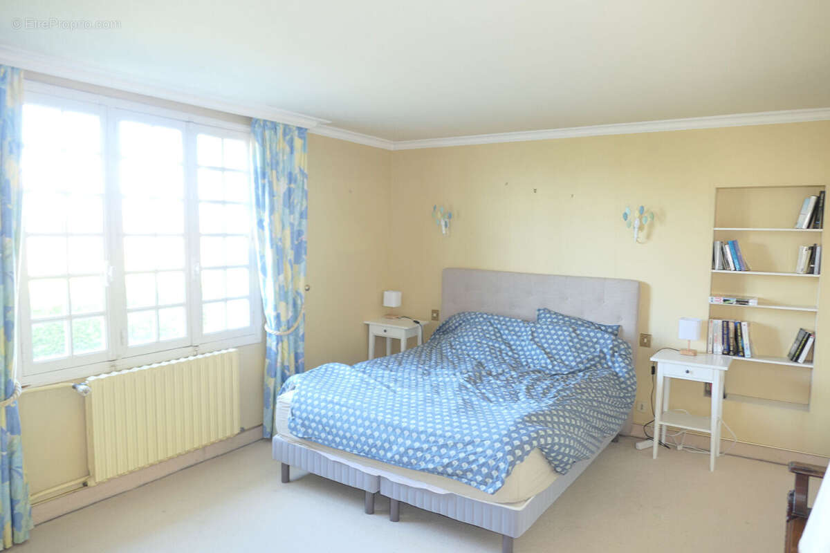 Maison à SAINT-HILAIRE-DU-HARCOUET