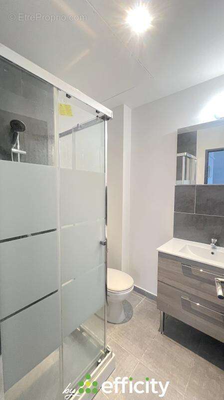 Appartement à MARSEILLE-3E