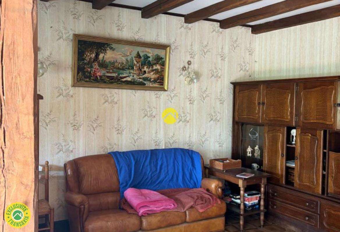 Maison à SAINTE-ALVERE