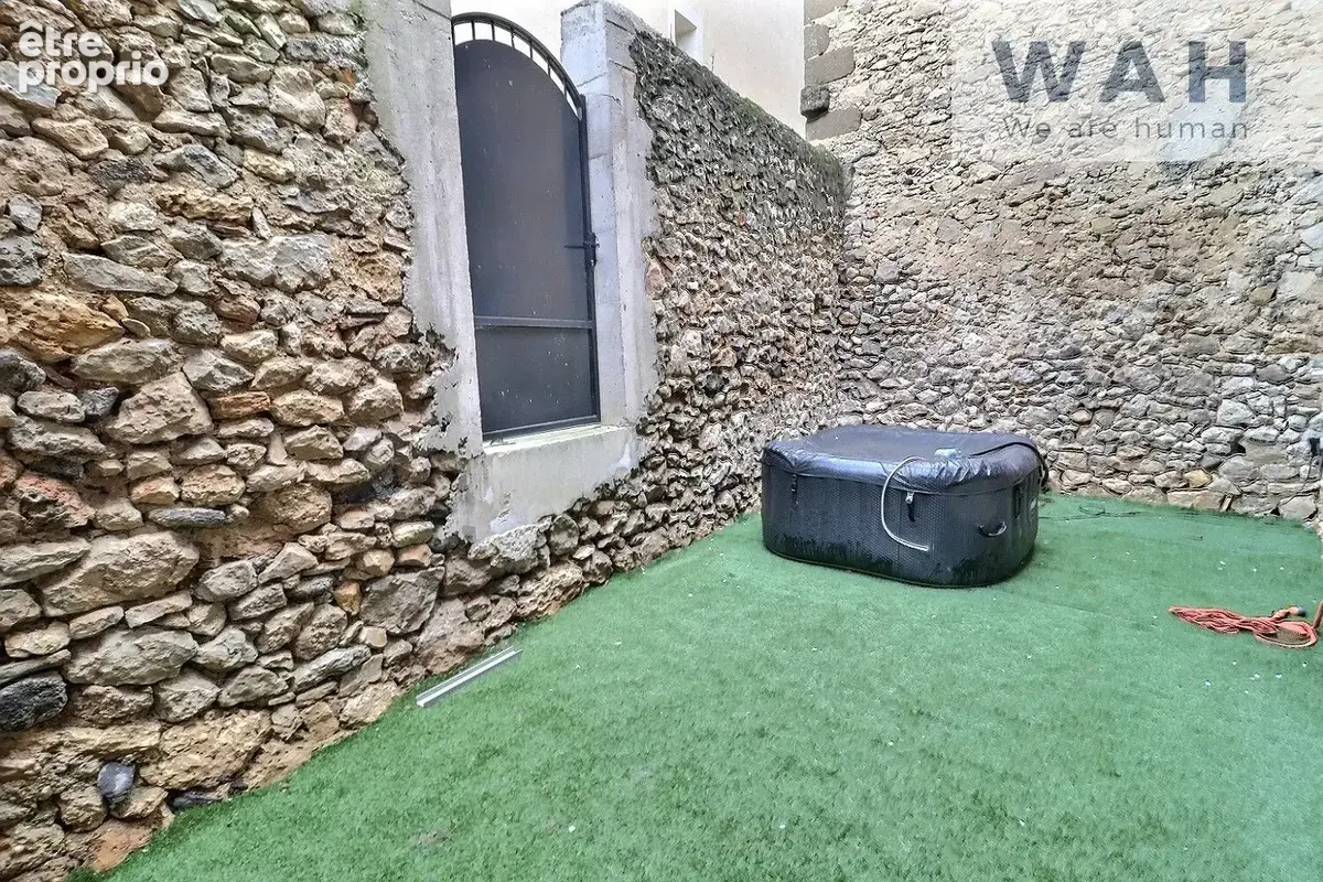 Maison de village renove avec exterieur 4 pieces 34800 aspir - photo 8