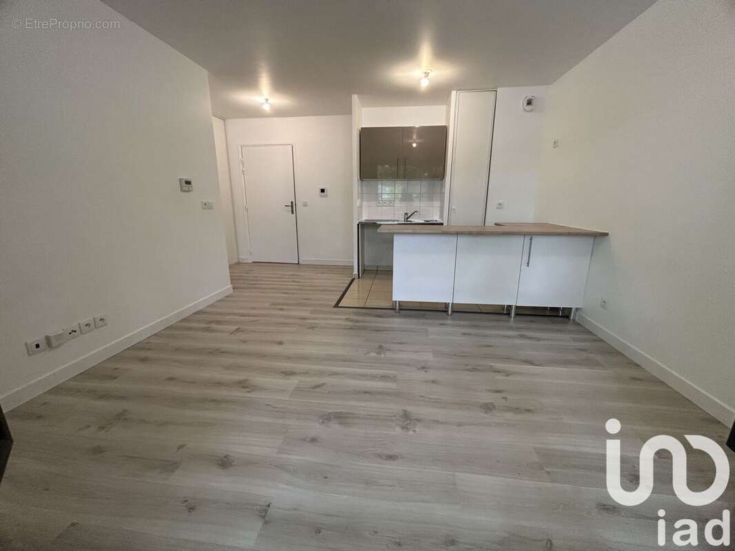 Photo 3 - Appartement à SAINT-OUEN-L'AUMONE