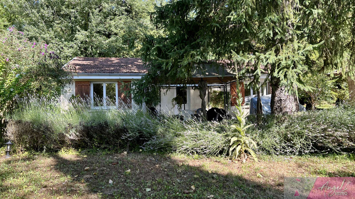 Maison à MONT-SOUS-VAUDREY