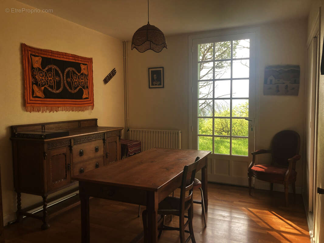 Maison à MONTAGRIER