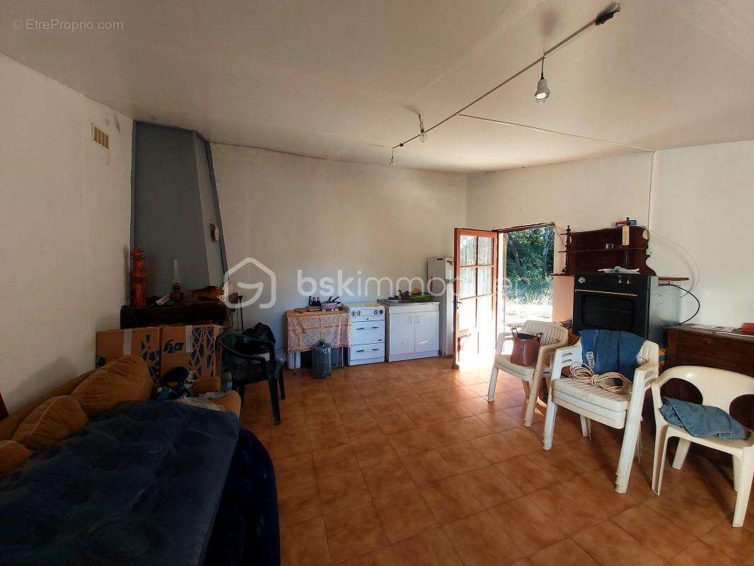 Terrain à SOMMIERES