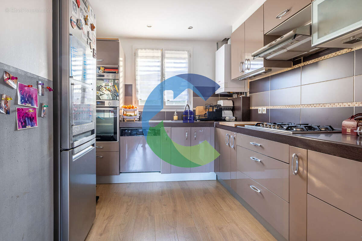 Maison à BALLAINVILLIERS