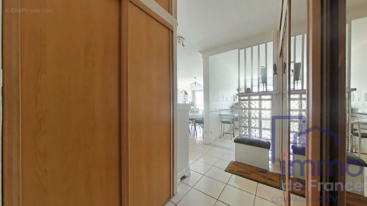 Appartement à SAINT-ETIENNE