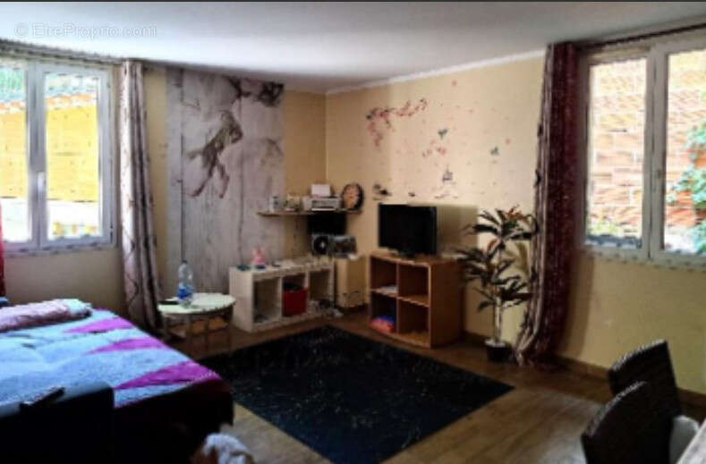 Appartement à AUVERS-SAINT-GEORGES