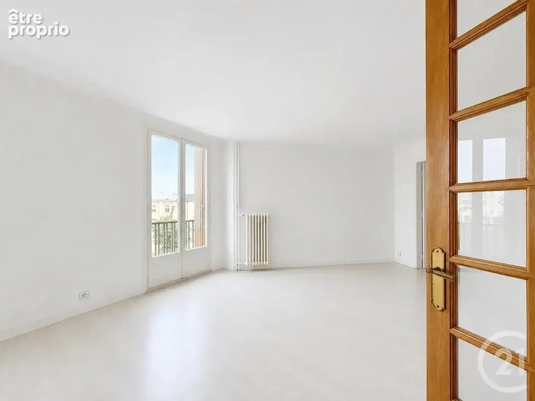 Appartement 3 pièces 66 m² à vendre à Chartres (28000) - photo 2
