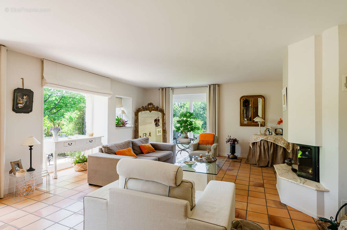 Maison à MARIGNY-SAINT-MARCEL