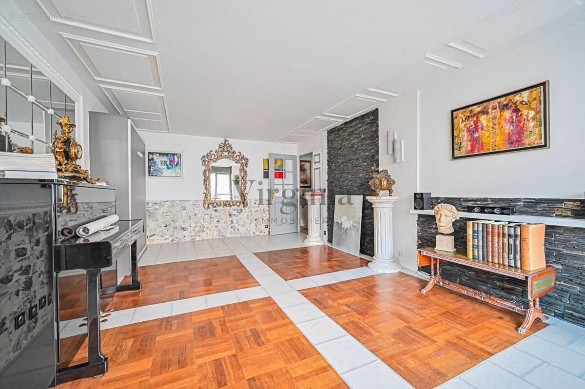 Appartement à MAISONS-ALFORT